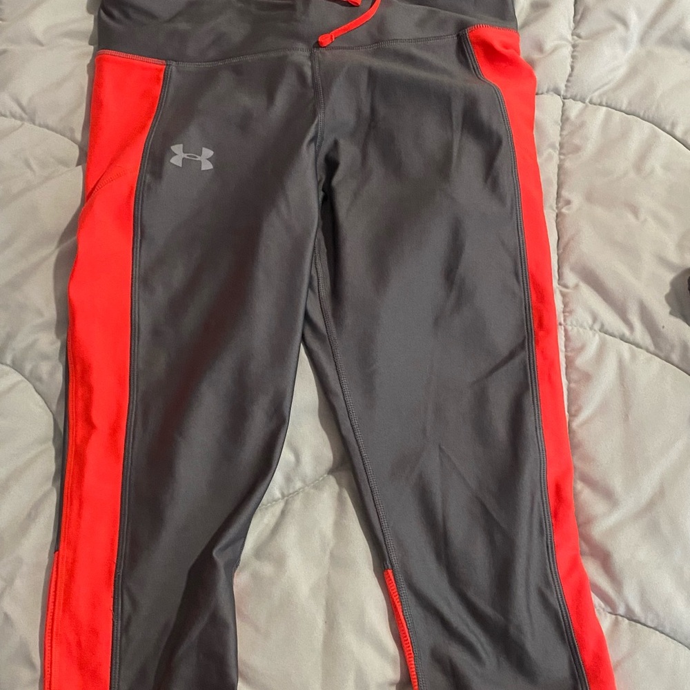 Women’s Under armour cropped leggings